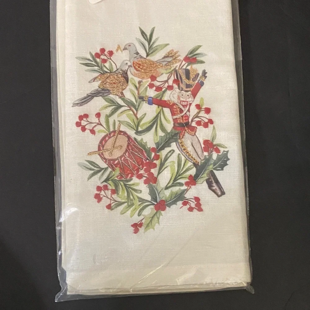 Pottery Barn 12 Days of Christmas Guest Towel Festive, Set of 2, Multi NWT